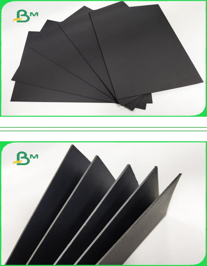 Σκληρά μαύρο χαρτονένιο 100% ανακύκλωσε το βαθμό 1,5/2.0mm Αντιαεροπορικού Πυροβολικού χαρτιού για τις τσάντες χεριών