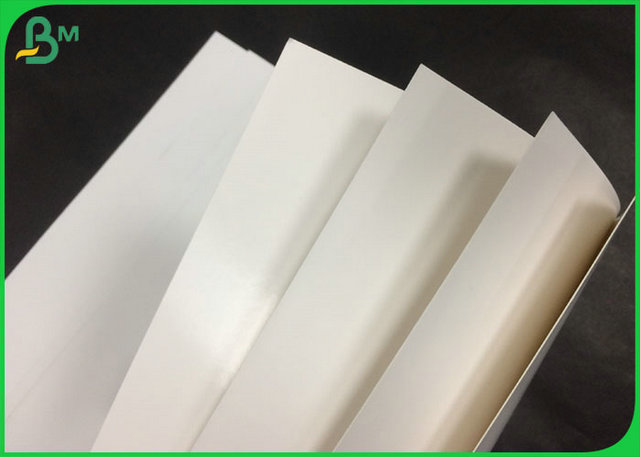  Άσπρο έγγραφο καλαθακιών με φαγητό χρώματος πιστοποίησης 300G FDA για το κιβώτιο εγγράφου