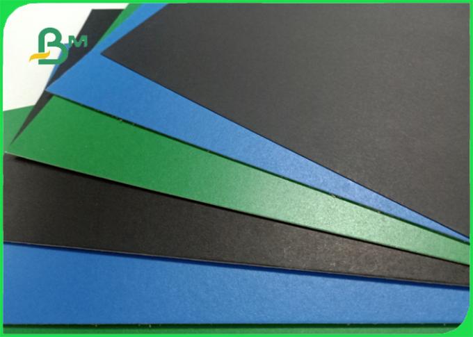 Μέγεθος 720*1020mm μπλε Wear-resistant λουστραρισμένο με λάκκα finsh στιλπνό χαρτόνι στο φύλλο