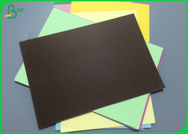 Ρόδινο πράσινο κίτρινο χρωματισμένο φύλλο 200gsm 230gsm εγγράφου δεσμών για την κανονική εκτύπωση