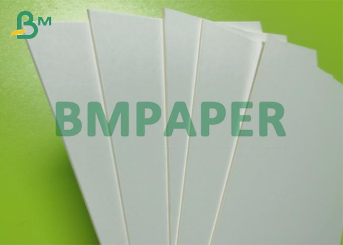 2mm 2000 μικρού παχύ φύλλο χαρτονιού καρτών διπλό δευτερεύον άσπρο για το πρότυπο εγγράφου (1)