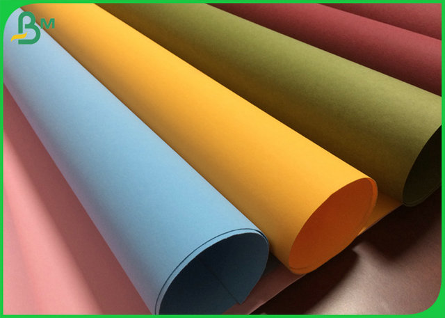 0.55mm διασπάσιμο ρόδινο ύφασμα της Kraft χρώματος Washable για τις τσάντες εγγράφου