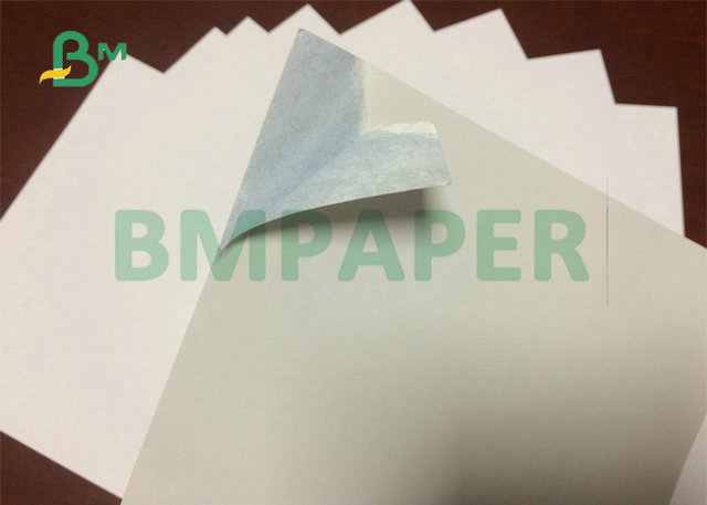 Υψηλή λευκότητα 71cm έγγραφο εξελίκτρων 280gsm 300gsm Bluecore C2S πλάτους 72cm για τις κάρτες παιχνιδιού